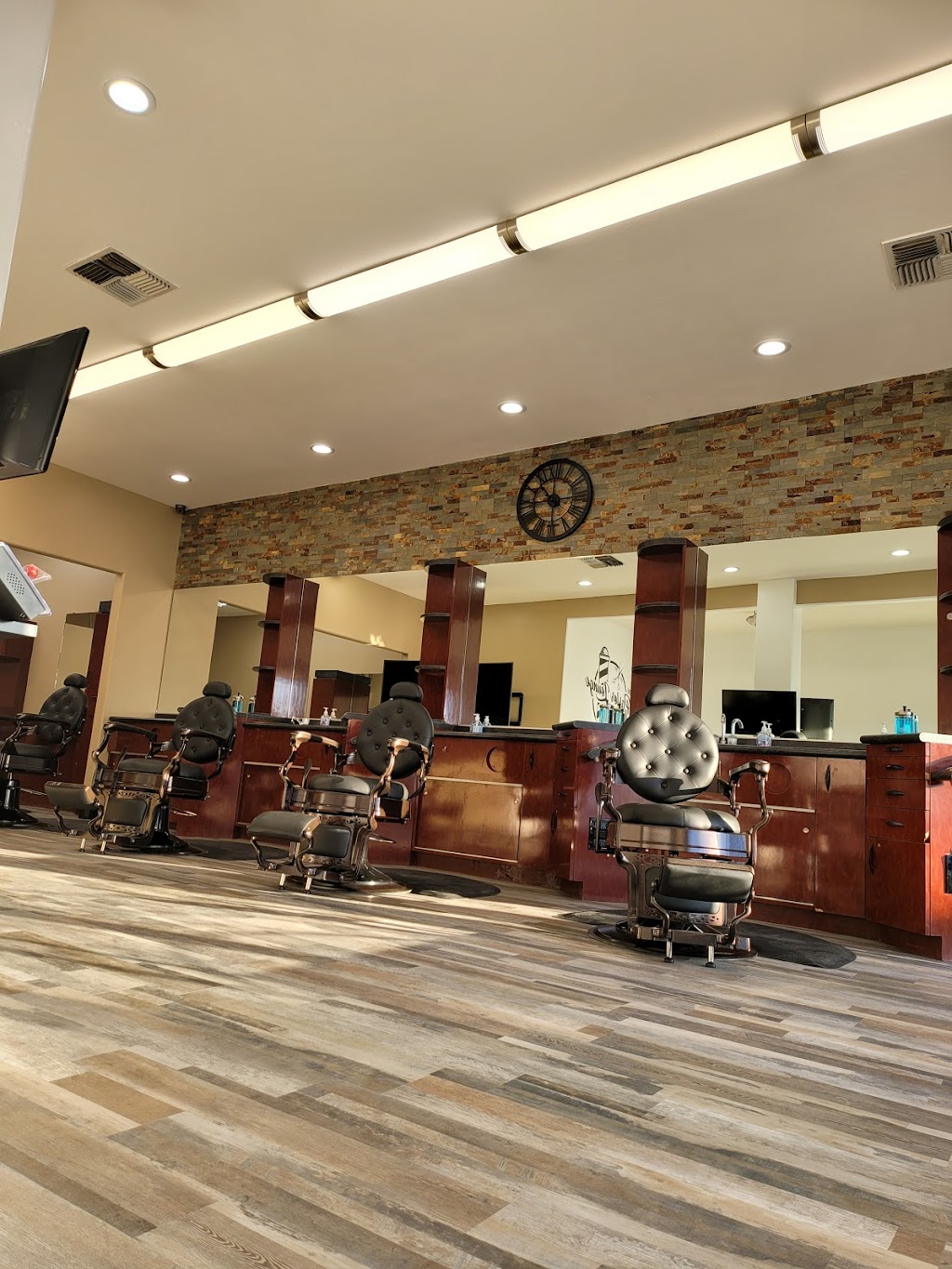 The Parlor Lounge Barber shop | 1738 E Meats Ave, Orange, CA 92865, USA | Phone: (714) 472-3017