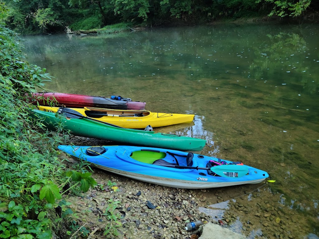 Old Mill Canoe Rentals Blue River Retreat | 10500 E Daugherty Ln, Milltown, IN 47145, USA | Phone: (812) 472-3140