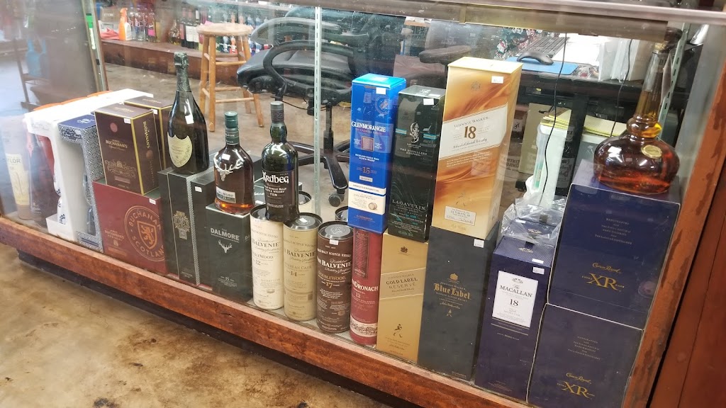 Circle H Liquor Store | 900 E Rice St, Falfurrias, TX 78355, USA | Phone: (361) 325-3300