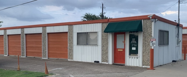 M & M Self Storage | 7440 Elm St, The Colony, TX 75056, USA | Phone: (972) 370-8585