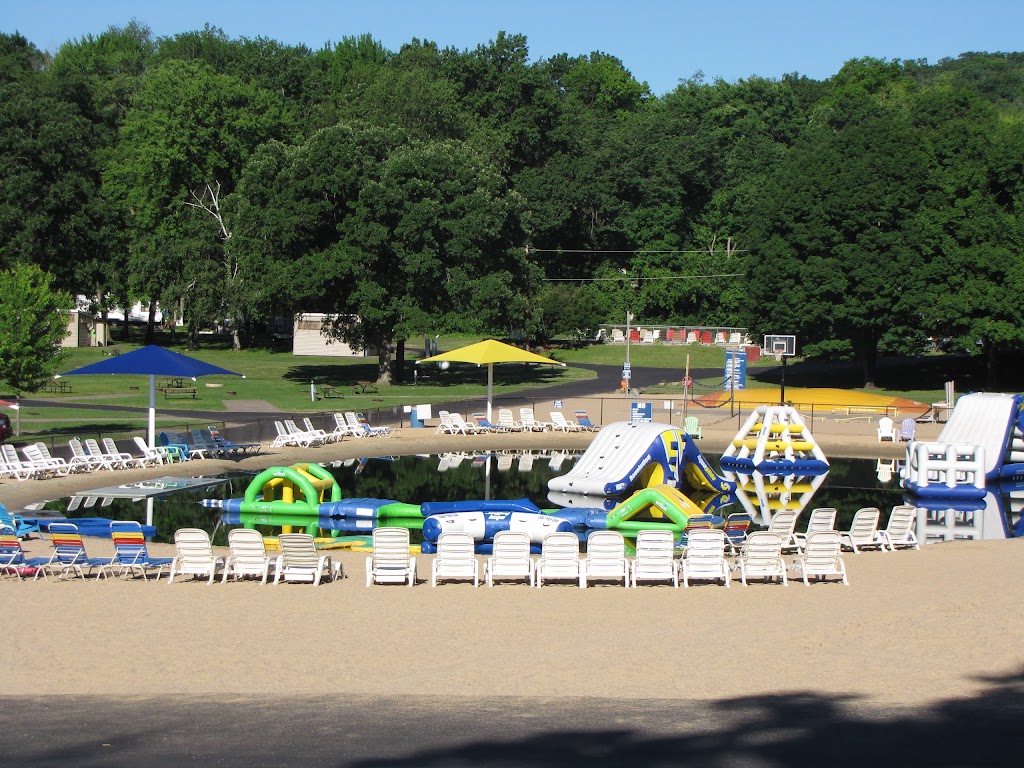 Merry Macs Campground | E12995 Halweg Rd, Merrimac, WI 53561, USA | Phone: (608) 493-2367