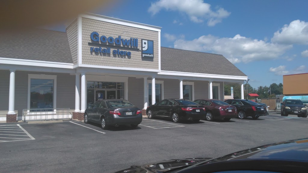 Goodwill of Greater Washington Retail Store | 2495 Crain Hwy, Waldorf, MD 20601, USA | Phone: (301) 861-5015