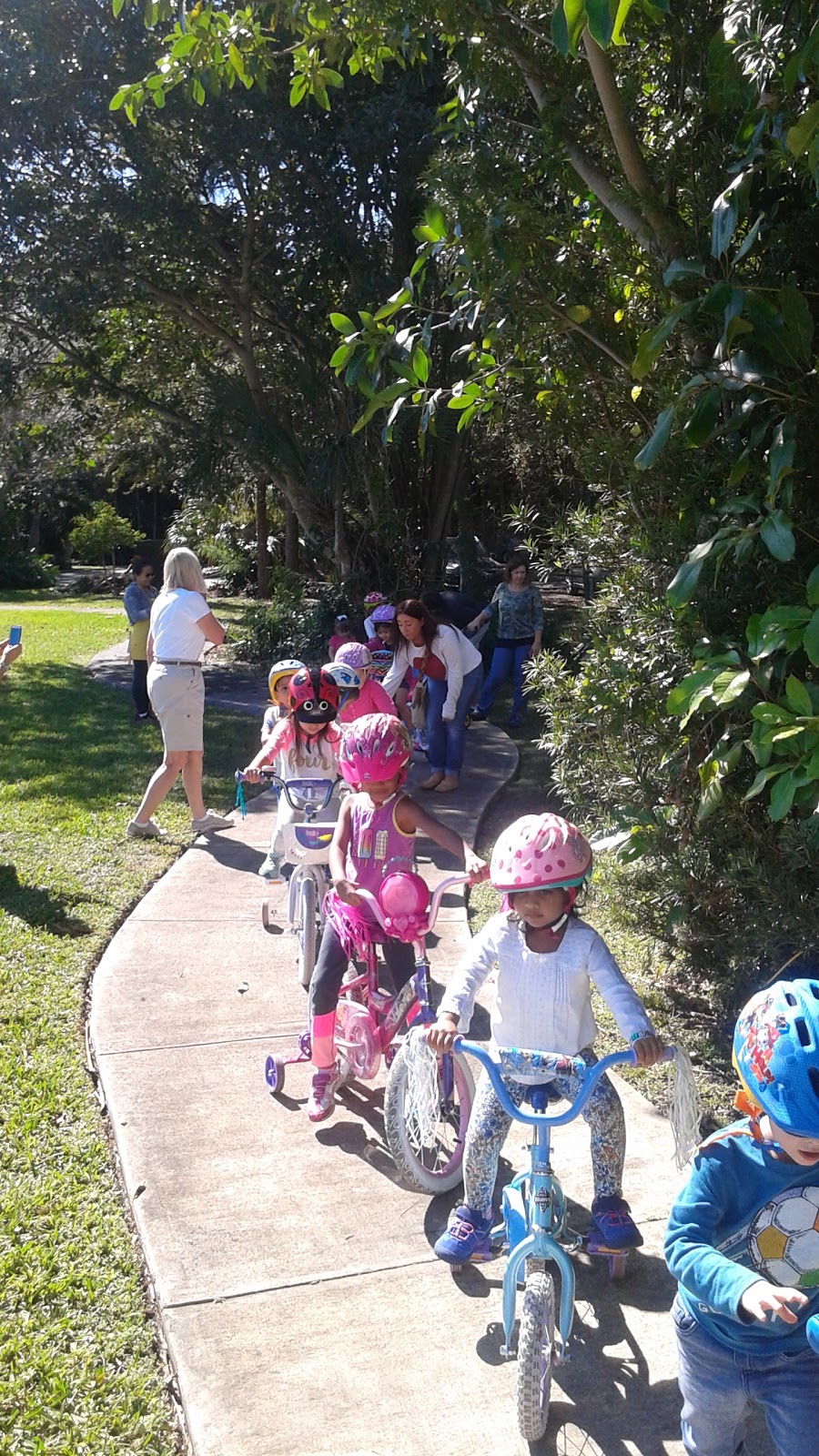 Saint Matthews Cooperative Preschool | 7410 Sunset Dr, South Miami, FL 33143, USA | Phone: (305) 661-1287