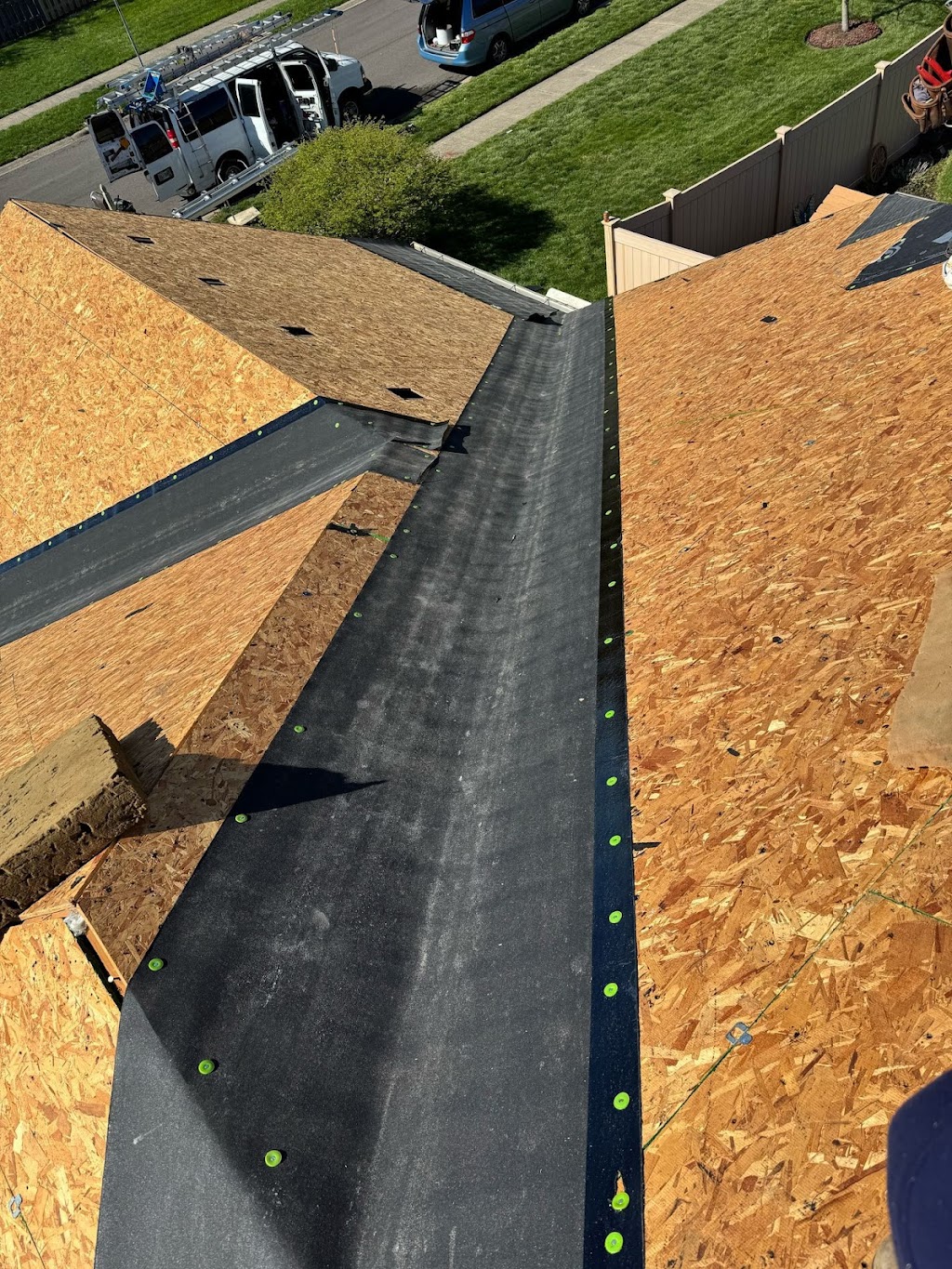 Reyes Quality Roofing LLC | 3517 W Hillcrest Ave, Dayton, OH 45406, USA | Phone: (937) 516-6686