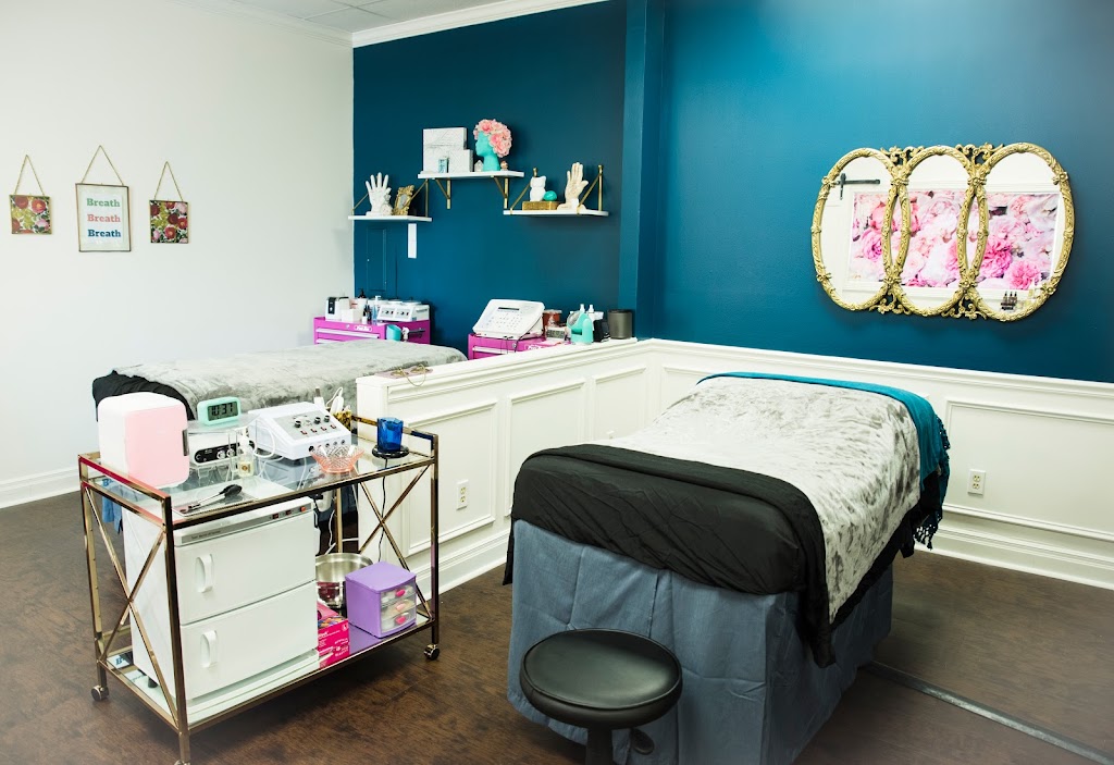 Spa Liz & Co. | 4641 S 108th St, Greenfield, WI 53228, USA | Phone: (414) 253-3534