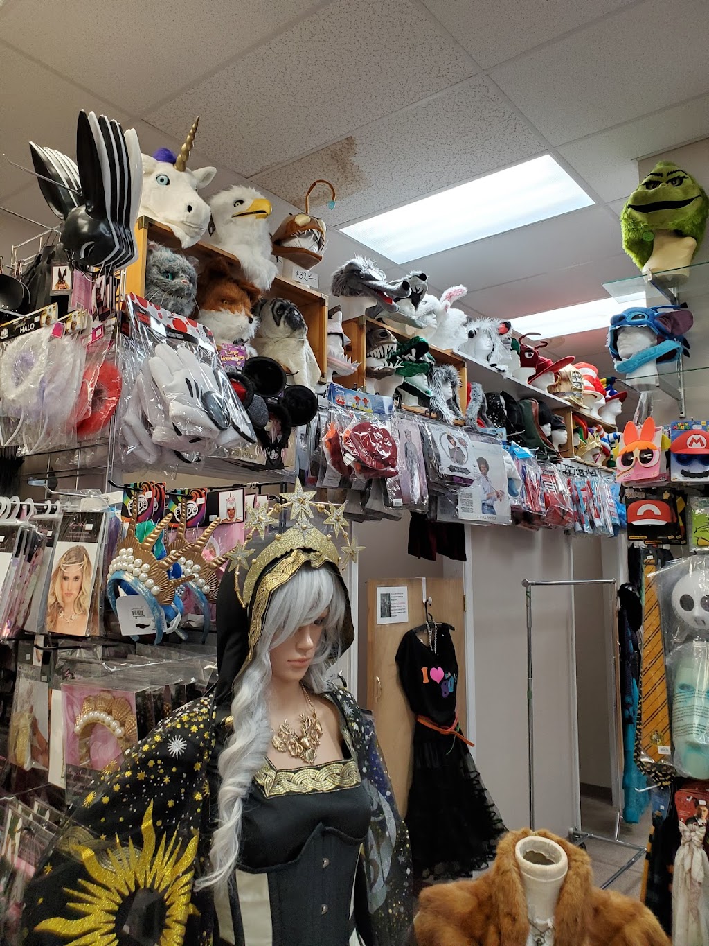 Echoes of Time Costumes and Vintage Clothing | 600 N Witchduck Rd #102, Virginia Beach, VA 23462, USA | Phone: (757) 428-2332