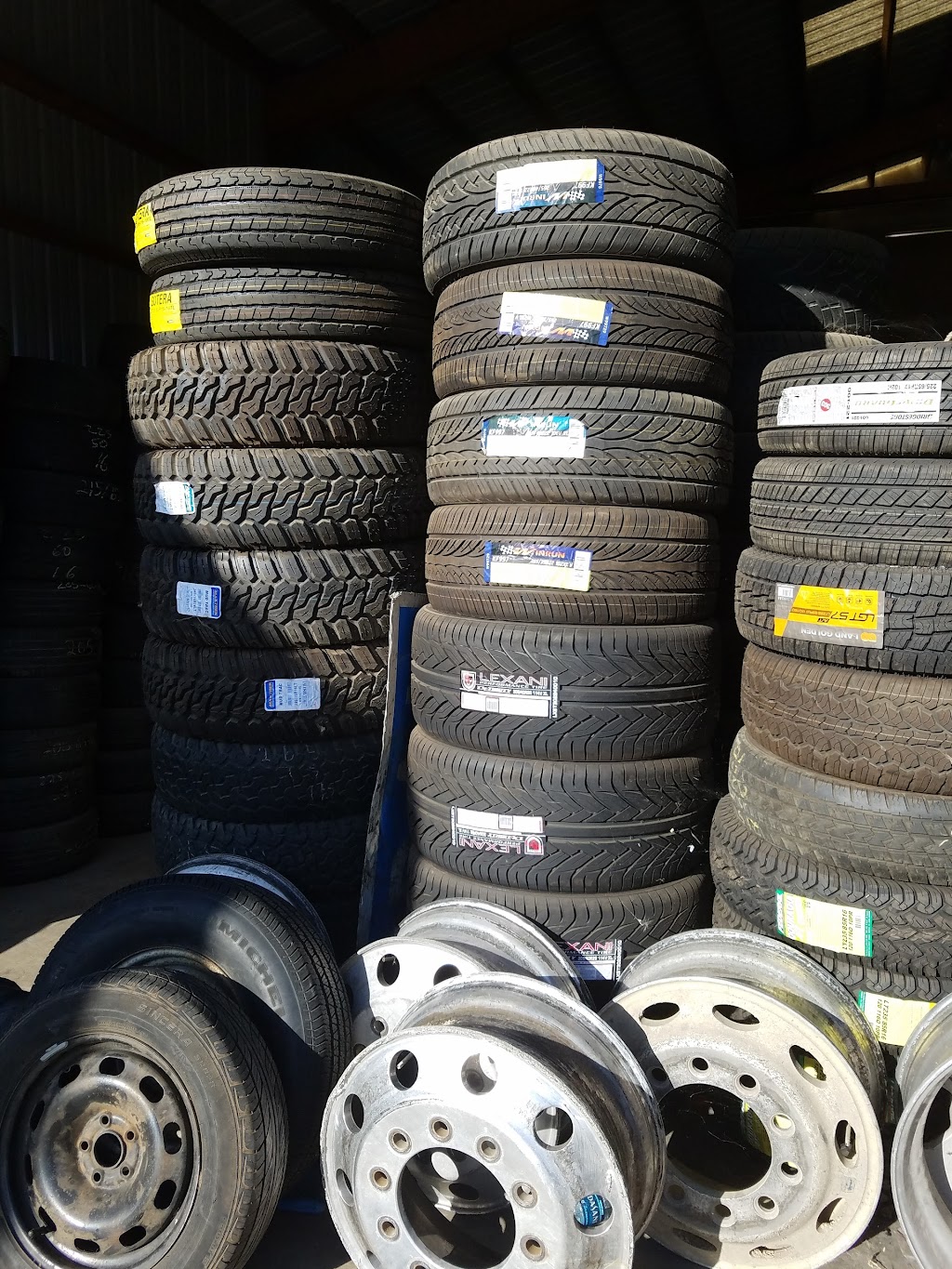 Primo Tires | 4237 Crows Landing Rd, Modesto, CA 95358, USA | Phone: (209) 537-9272