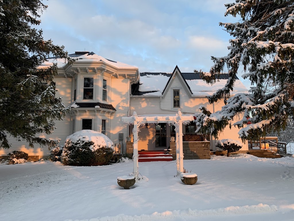 Sue-Ann Staff Estate Winery | 3210 Staff Ave, Jordan, ON L0R 1S0, Canada | Phone: (877) 566-1719