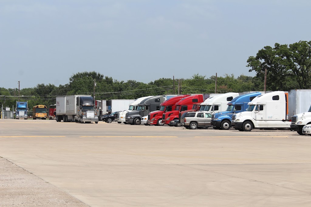 Local Truck Parking, LLC. | 4701 Cleveland Rd, Dallas, TX 75241, USA | Phone: (972) 331-4499