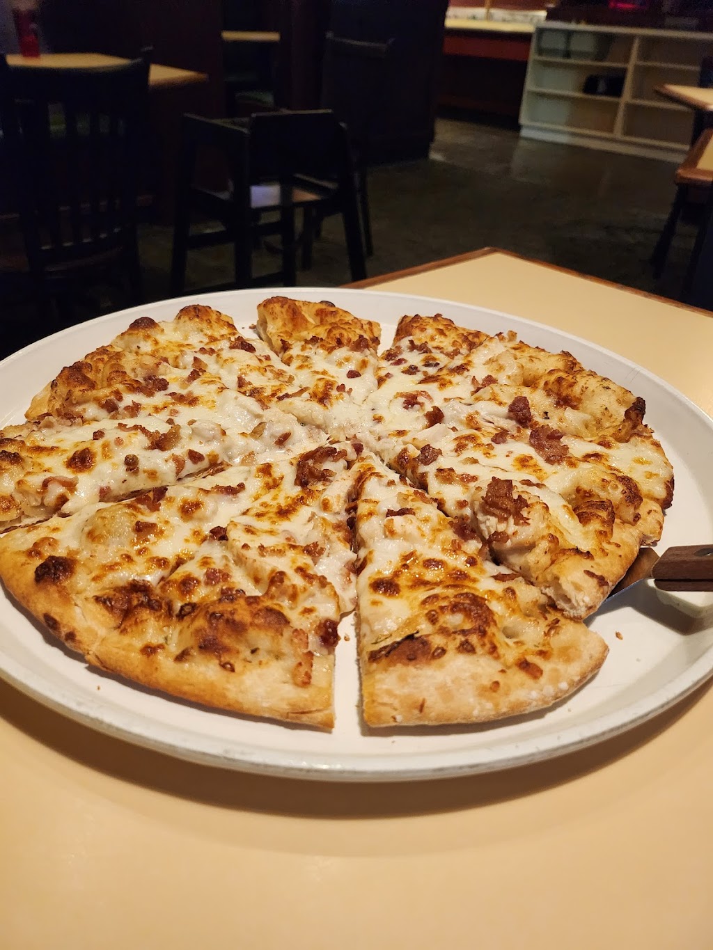 Godfathers Pizza | 7440 E Main St, Hillsboro, OR 97123, USA | Phone: (503) 848-0100