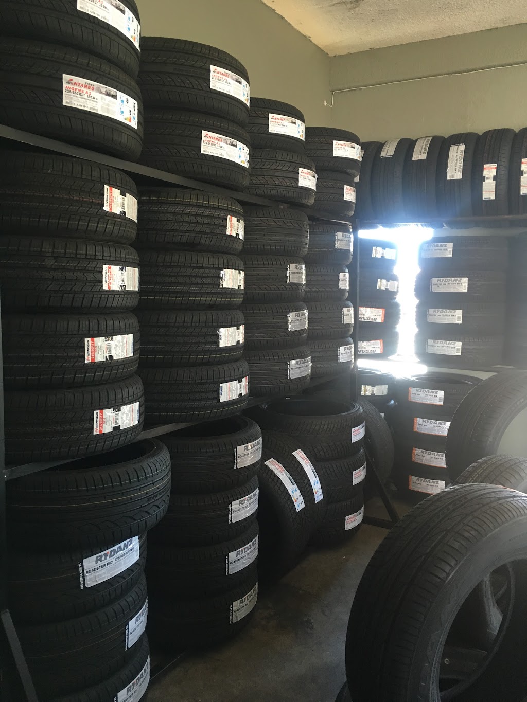 Rialto Tire Center | 392 Foothill Blvd, Rialto, CA 92376, USA | Phone: (909) 258-2078