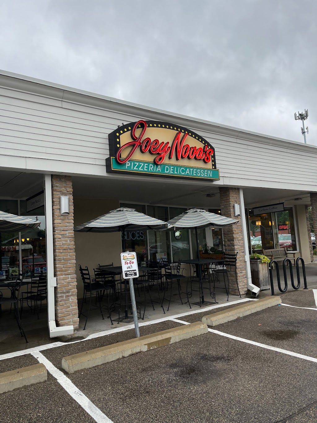 Joey Novas Pizzeria | 5655 Manitou Rd, Excelsior, MN 55331, USA | Phone: (952) 405-2700