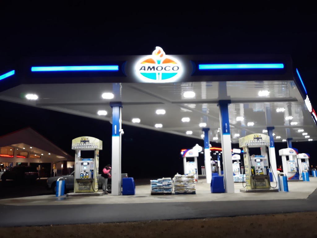 Amoco | 527 Linn St, Baraboo, WI 53913, USA | Phone: (608) 448-4162