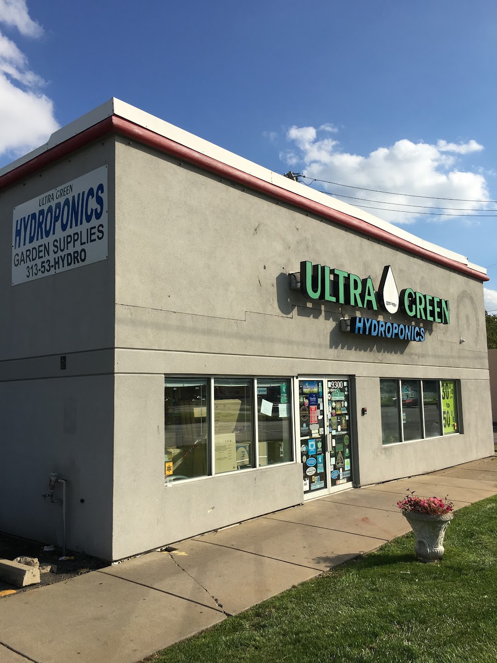 Ultra Green Hydroponics Inc | 9300 Telegraph Rd, Redford Charter Twp, MI 48239, USA | Phone: (313) 534-9376