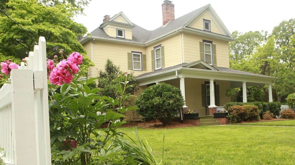 The Dailey Renewal Retreat Bed and Breakfast | 808 Northridge St, Greensboro, NC 27403, USA | Phone: (336) 451-7742