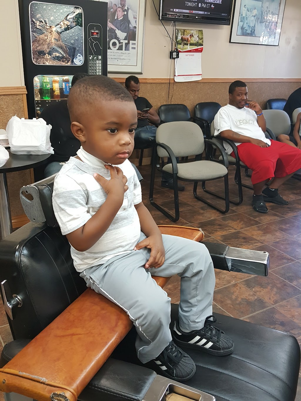 Youngbloods Barber Shop | 4011 Ames Ave, Omaha, NE 68111, USA | Phone: (402) 451-1949