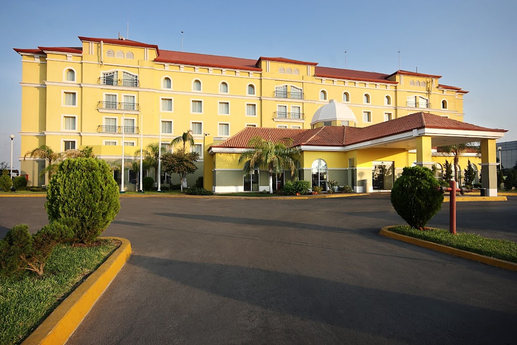 Fiesta Inn Nuevo Laredo | Av Reforma 5102, Lagos, 88290 Nuevo Laredo, Tamps., Mexico | Phone: 867 711 4600