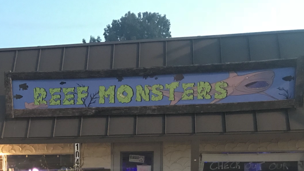 Reef Monsters | 10402 Lincoln Hwy, Fairview Heights, IL 62208, USA | Phone: (618) 489-1152