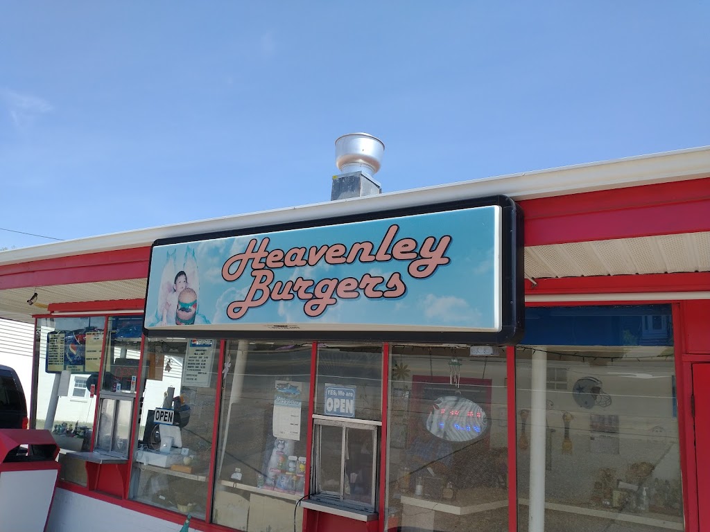 Heavenly Burgers Inc - restaurant  | Photo 2 of 8 | Address: 608 E Nine Mile Rd, Highland Springs, VA 23075, USA | Phone: (804) 737-0855