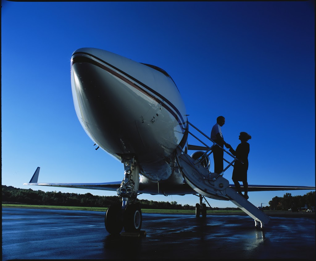 Richmor Aviation Inc - Private Jet Charter | 1142 NY-9H, Ghent, NY 12075, USA | Phone: (518) 828-9461