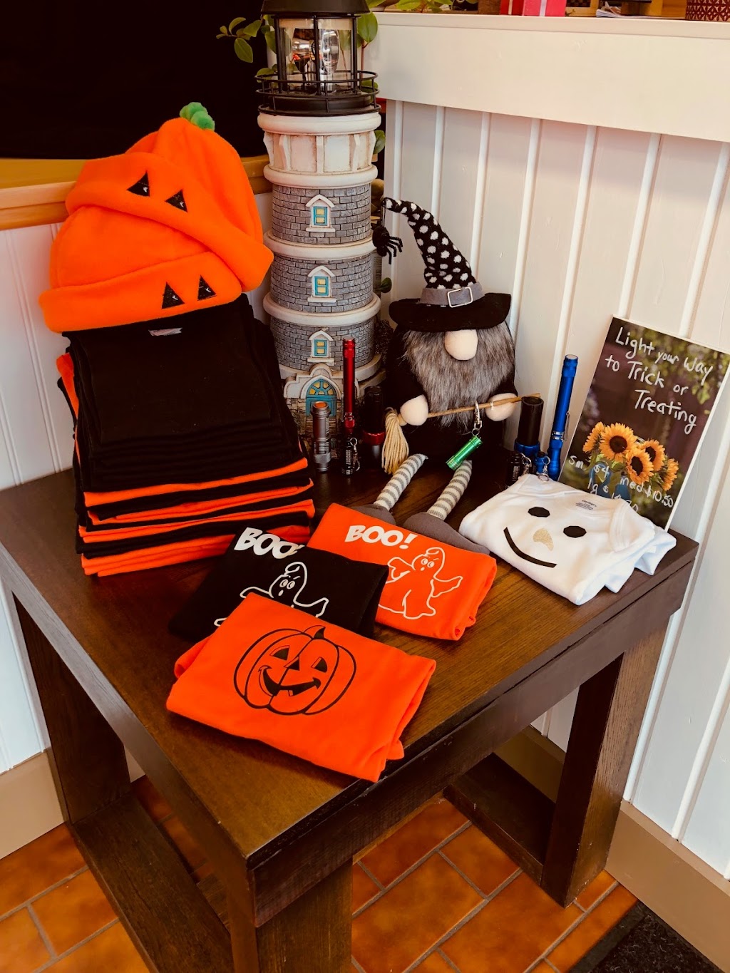 Canadian Landmark Embroidery | 475 Central Ave, Fort Erie, ON L2A 3T8, Canada | Phone: (289) 320-8159 Canadian Landmark Embroidery | 475 Central Ave, Fort Erie, ON L2A 3T8, Canada | Phone: (289) 320-8159