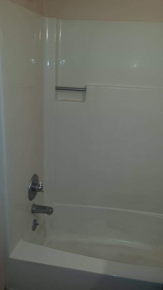 A R Bathtub Refinishing L.L.C. | 7560 Parker Dr, Mentor, OH 44060, USA | Phone: (216) 383-9829