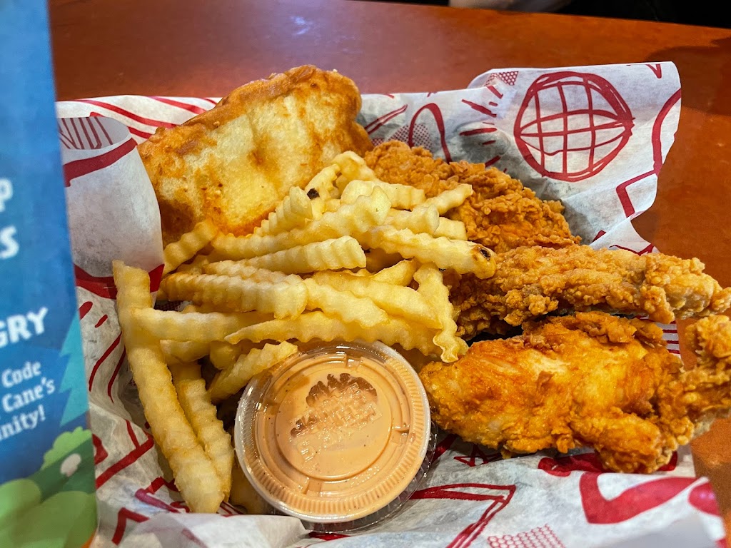 Raising Canes Chicken Fingers | 4634 Candlewood St, Lakewood, CA 90712, USA | Phone: (562) 408-4820