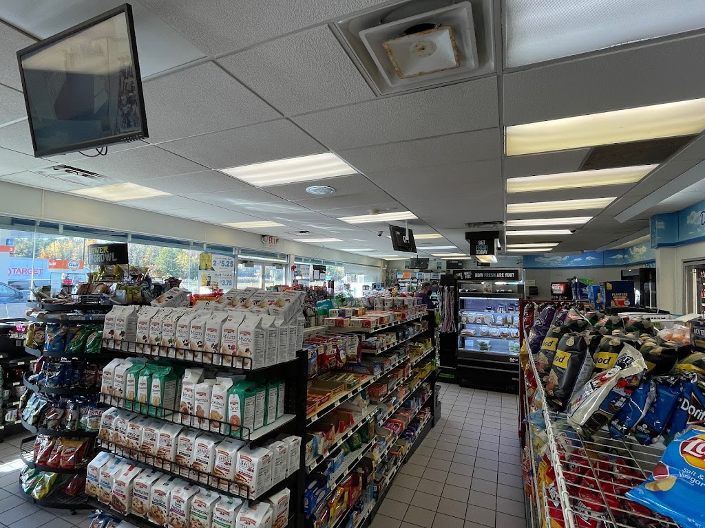 Lee Service Plaza Eastbound | Massachusetts Turnpike, Lee, MA 01238, USA | Phone: (857) 368-4636