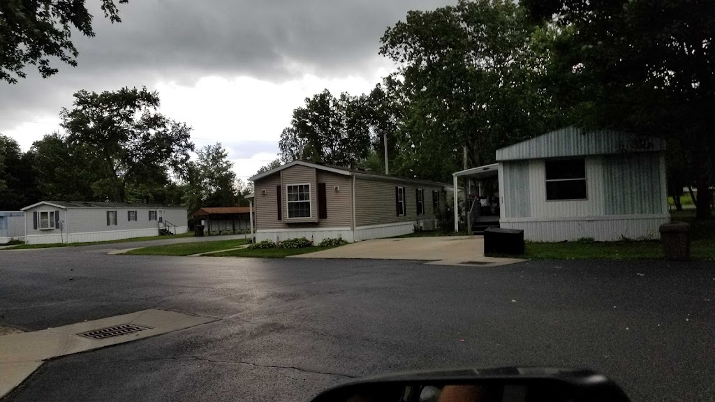 Fair Acres Mobile Home Park | 5141 Newton Falls Rd #111, Ravenna, OH 44266, USA | Phone: (330) 697-6013