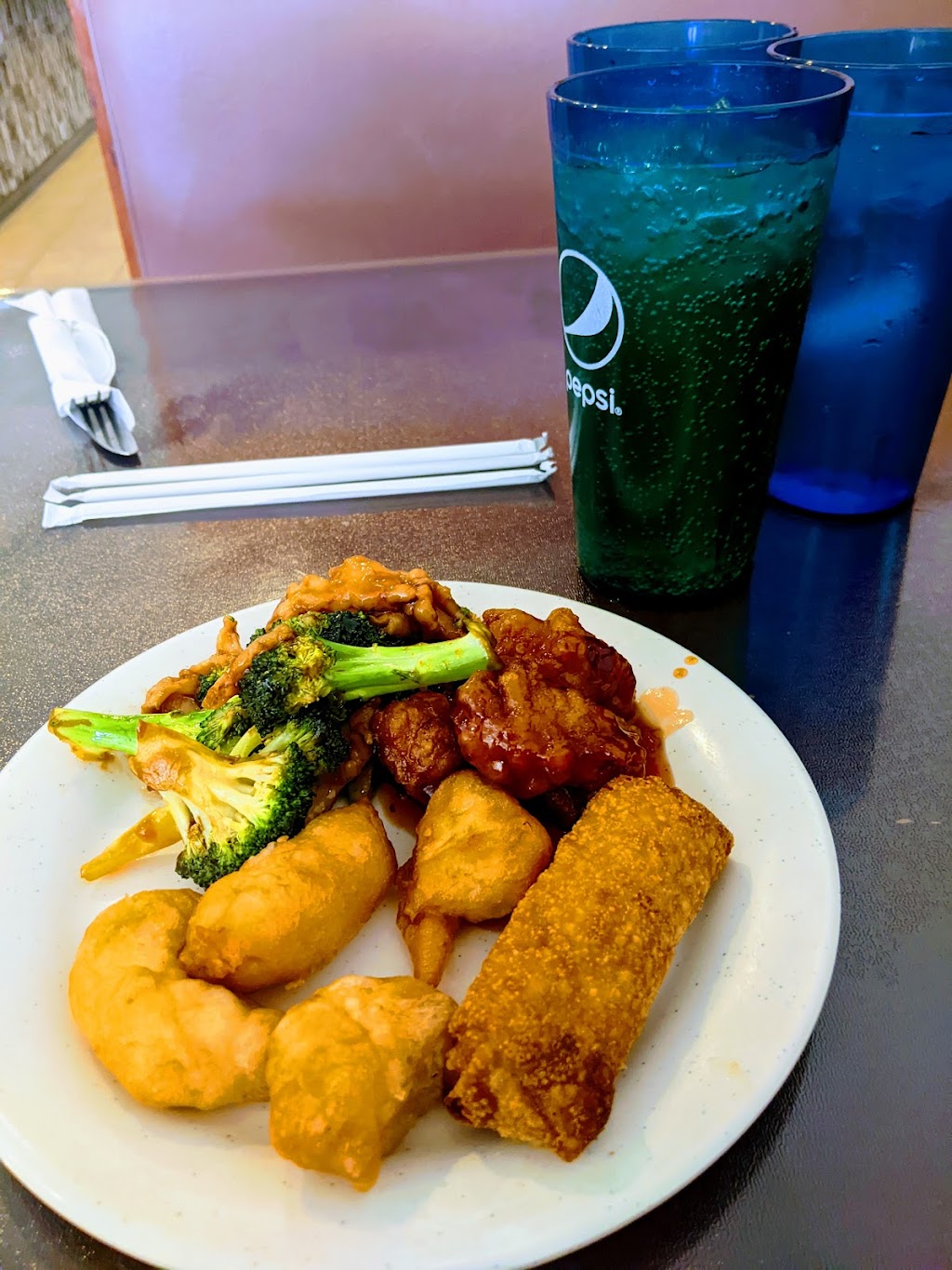 Ever Green Chinese Buffet | 1528 E Sumner St, Hartford, WI 53027, USA | Phone: (262) 673-0333