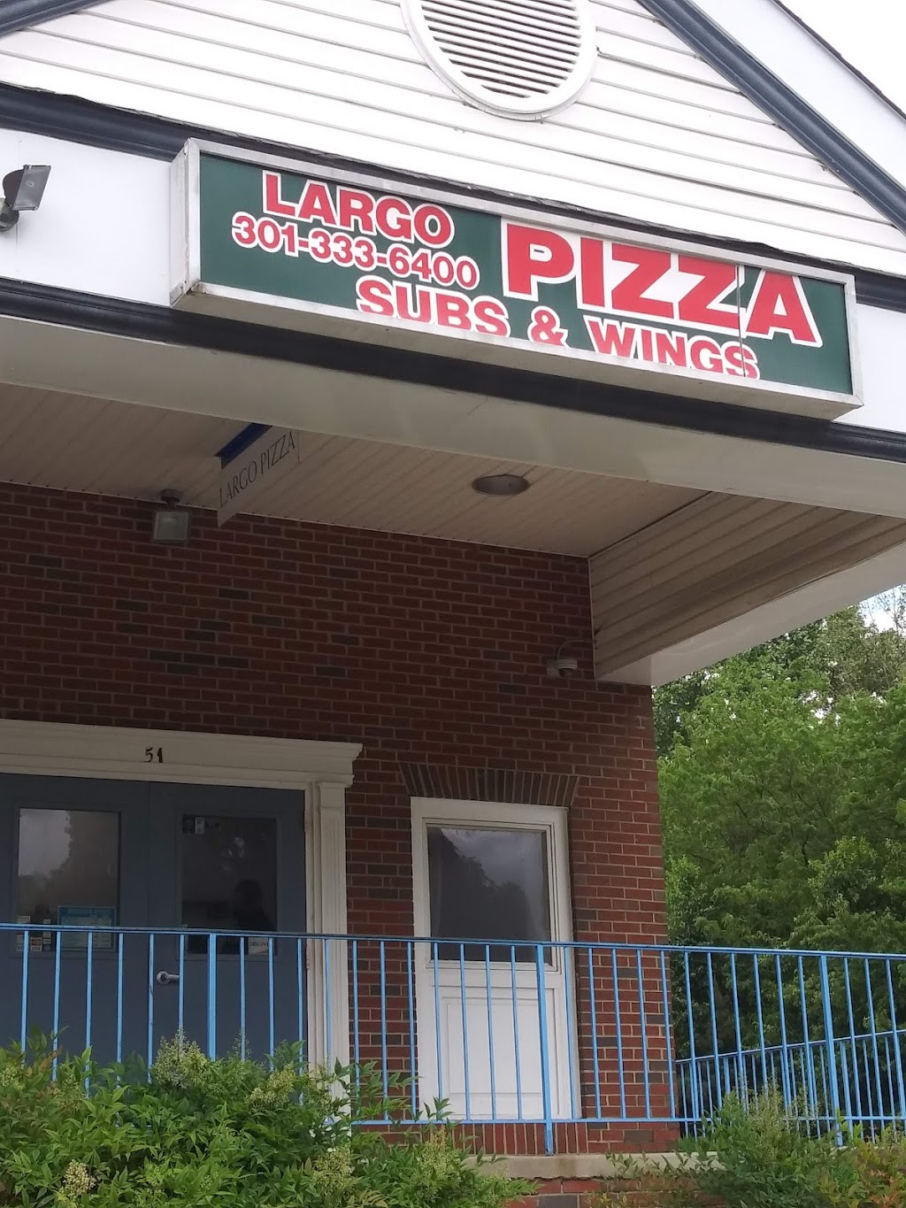 Largo Pizza | 51 Kettering Dr, Kettering, MD 20774, USA | Phone: (301) 333-6400