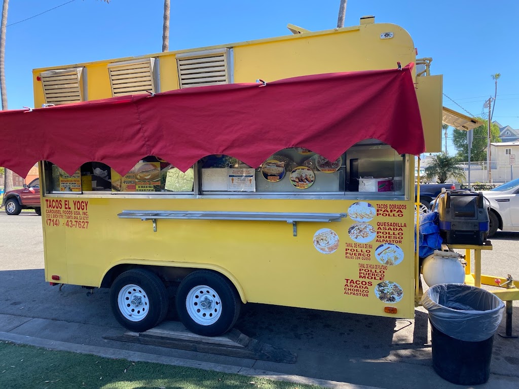 Tacos El Yogi | W McFadden Ave &, 930 S Birch St, Santa Ana, CA 92701, USA | Phone: (714) 943-7627