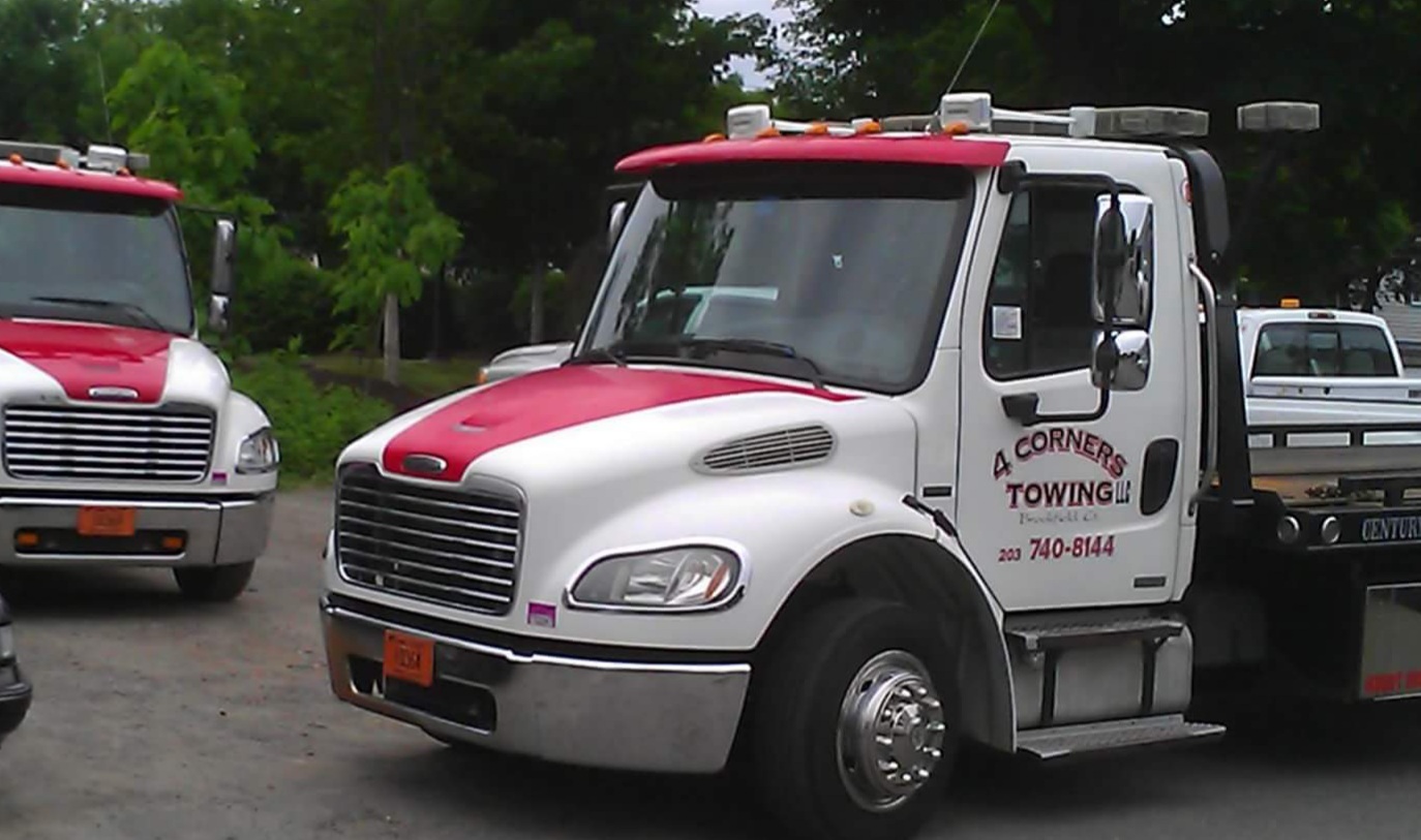 Four Corners Towing | 820 Federal Rd, Brookfield, CT 06804, United States | Phone: (203) 740-8144