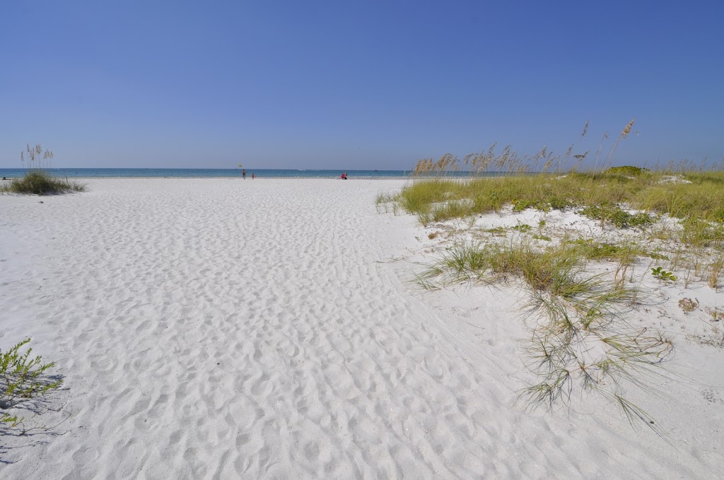 Suncoast Vacation Condos | 16900 Gulf Blvd, North Redington Beach, FL 33708, USA | Phone: (727) 360-2750