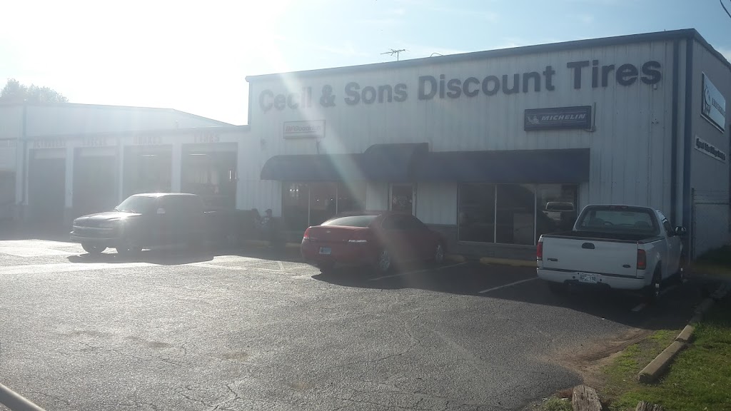 Cecil & Sons Discount Tires | 204 E Morrow Rd, Sand Springs, OK 74063 | Phone: (918) 245-9655