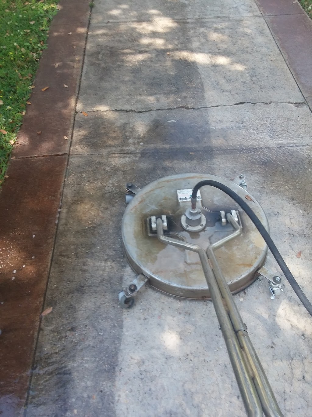 Aqua Clean Carpet Cleaning & Pressure Washing | 41050 Adelle Dr, Hammond, LA 70403, USA | Phone: (985) 969-4121