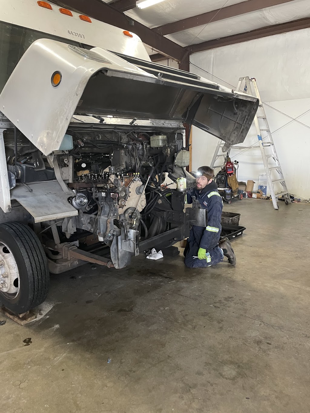 DHI Fleet Service | 20757 NE Sandy Blvd B, Fairview, OR 97024 | Phone: (503) 665-2292