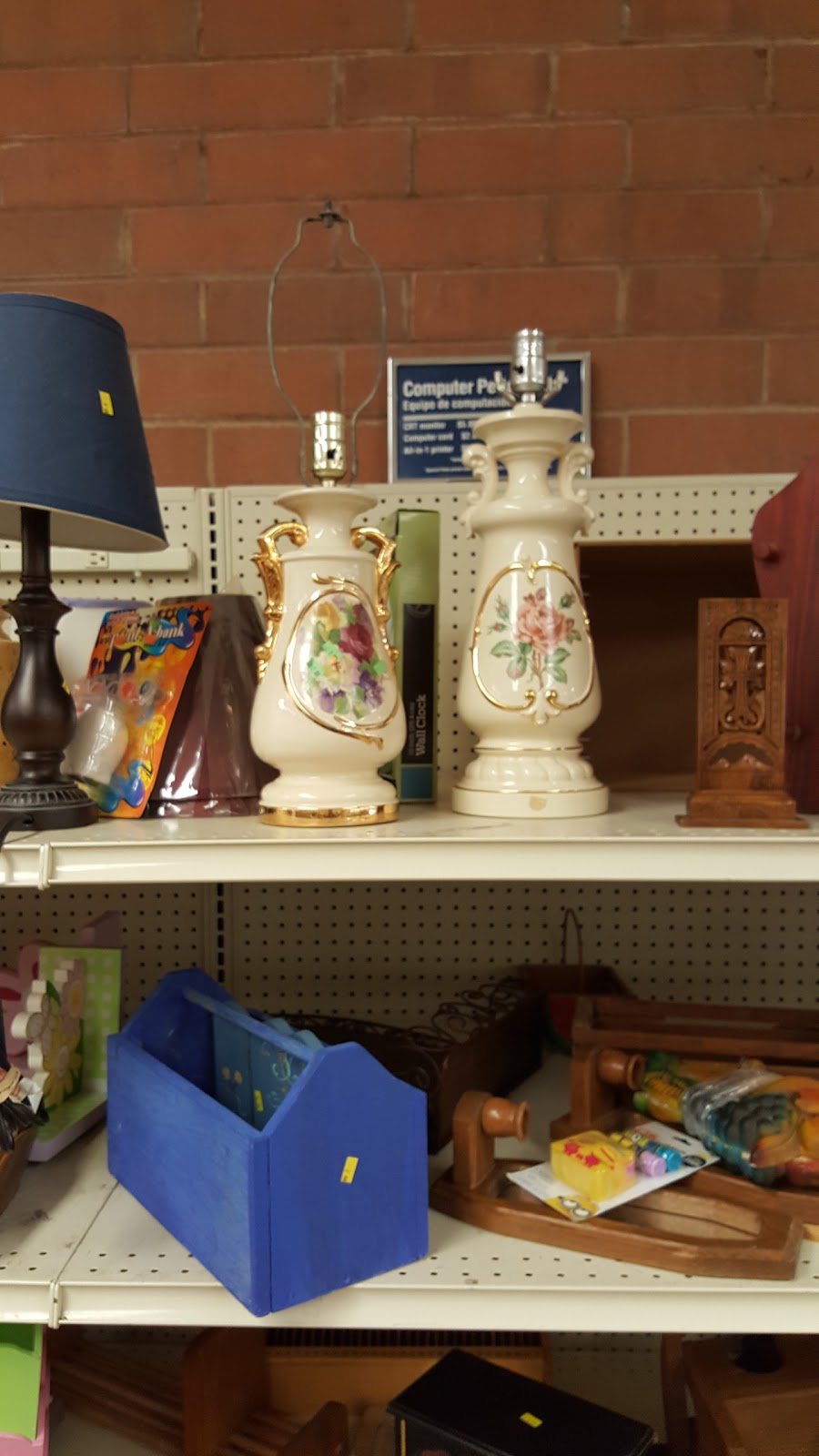 Goodwill Store and Donation Center | 836 Jake Alexander Blvd W, Salisbury, NC 28147 | Phone: (704) 637-6673