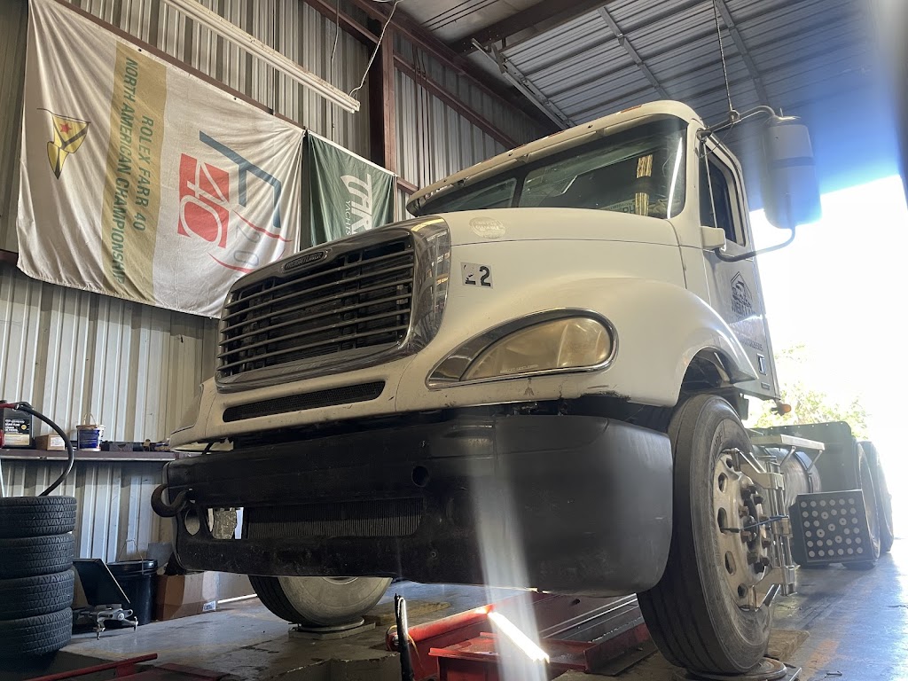 SUNCOAST TRUCK/RV/MARINE REPAIR CENTER | 8702 State Rd 52, Hudson, FL 34667, USA | Phone: (727) 277-0088