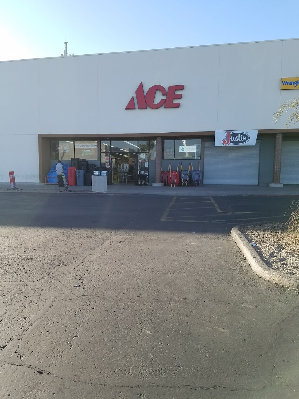 Ace Hardware | 5127 W Indian School Rd #131, Phoenix, AZ 85031, USA | Phone: (623) 873-3600