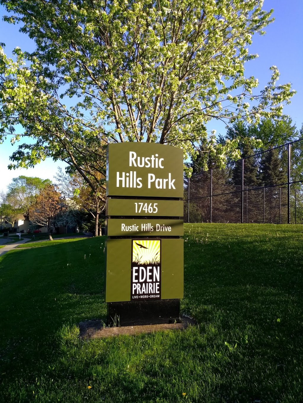 Rustic Hills Park | Eden Prairie, MN 55346, USA | Phone: (952) 949-8333