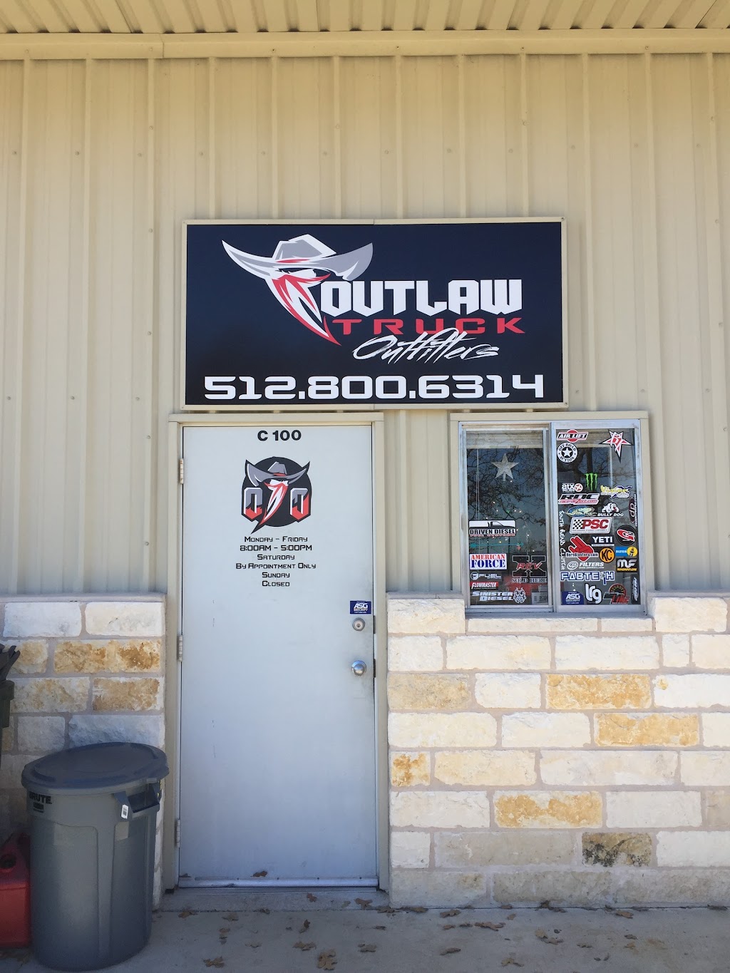 Outlaw Truck Outfitters | 704 State Hwy 71, Bastrop, TX 78602, USA | Phone: (512) 800-6314