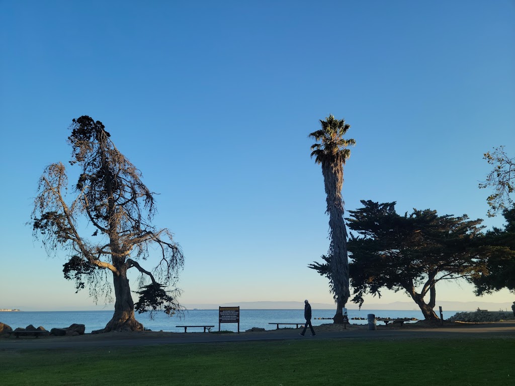 Doug Siden Visitor Center at Crab Cove | 1252 McKay Ave, Alameda, CA 94501, USA | Phone: (510) 544-3187