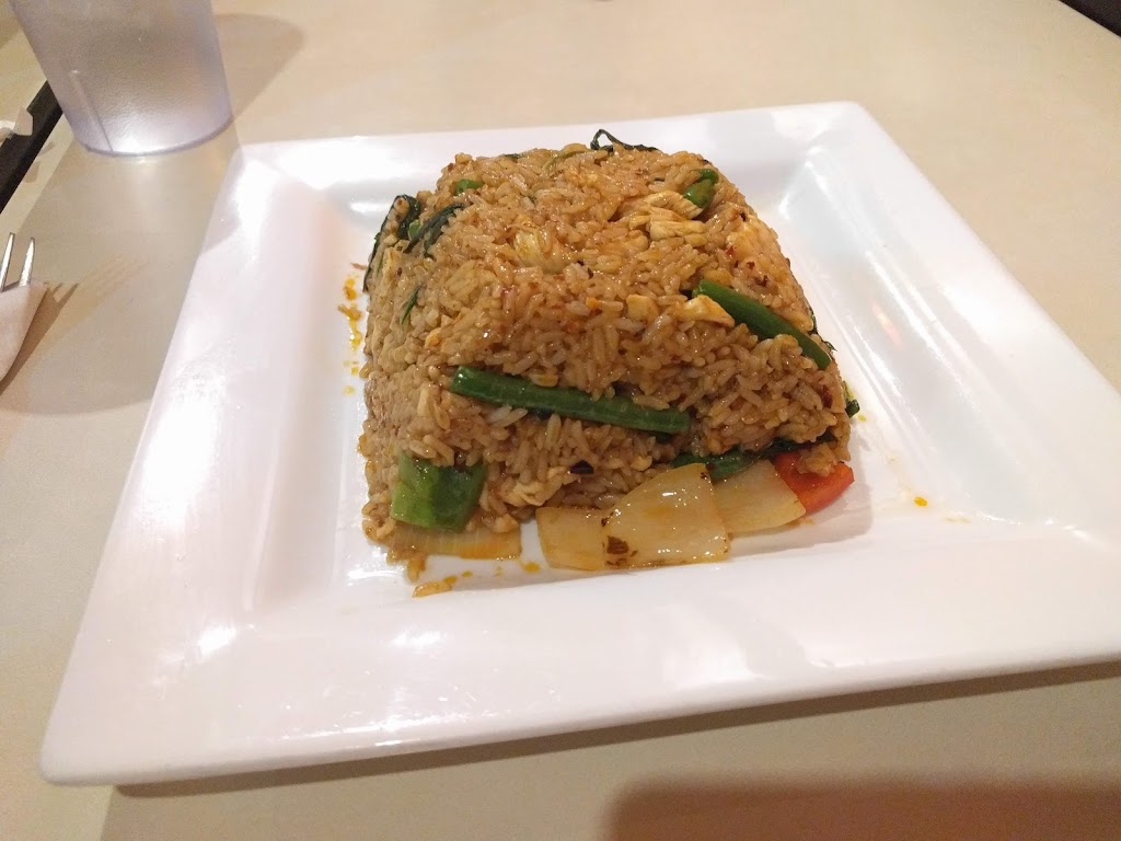 Sunisas Thai Restaurant ( First Location) | 6057 Mid Rivers Mall Dr, St Peters, MO 63304, USA | Phone: (636) 922-4888