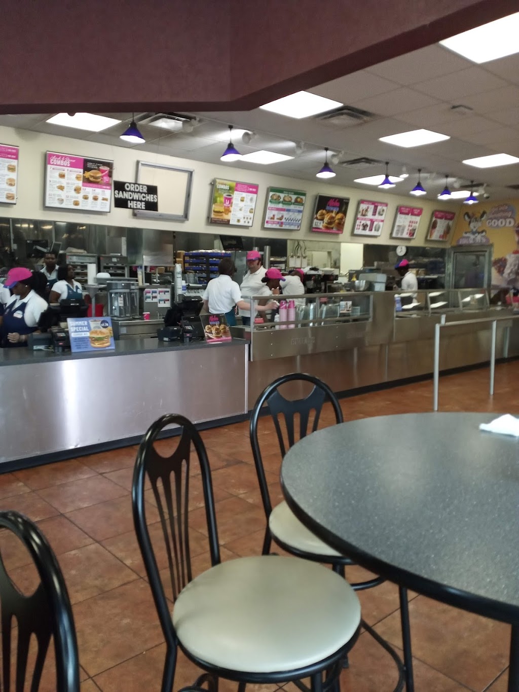 Braums Ice Cream & Dairy Store | 1100 W Moore Ave, Terrell, TX 75160, USA | Phone: (972) 551-2855