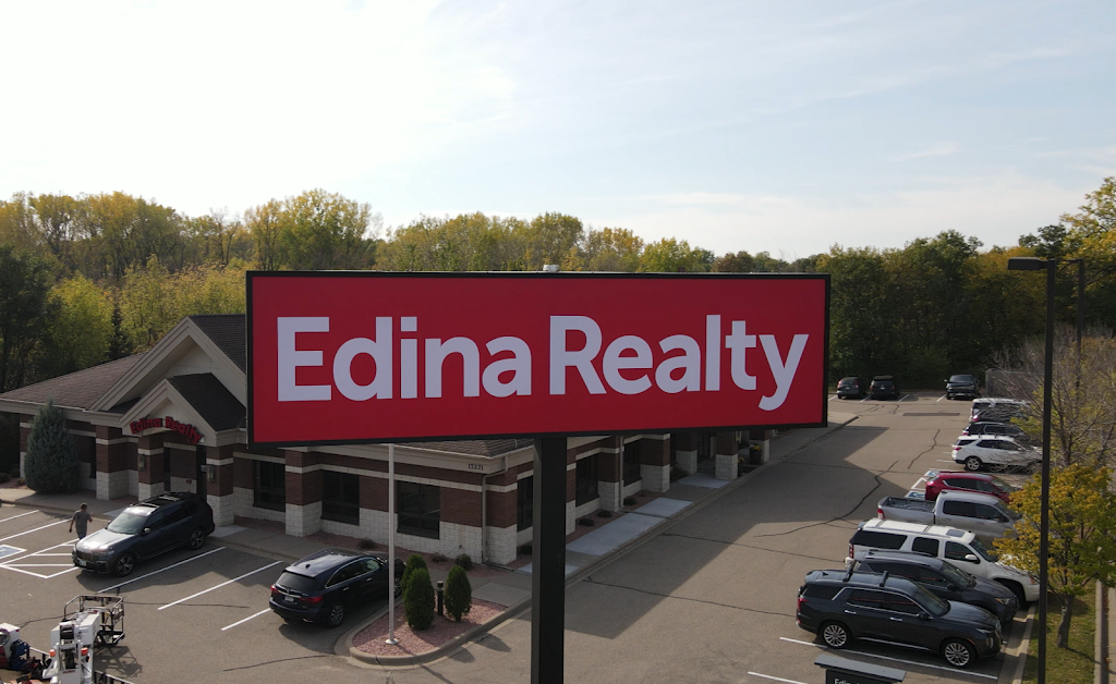 Edina Realty - Lakeville Real Estate Agency | 17271 Kenyon Ave, Lakeville, MN 55044, USA | Phone: (952) 892-7000