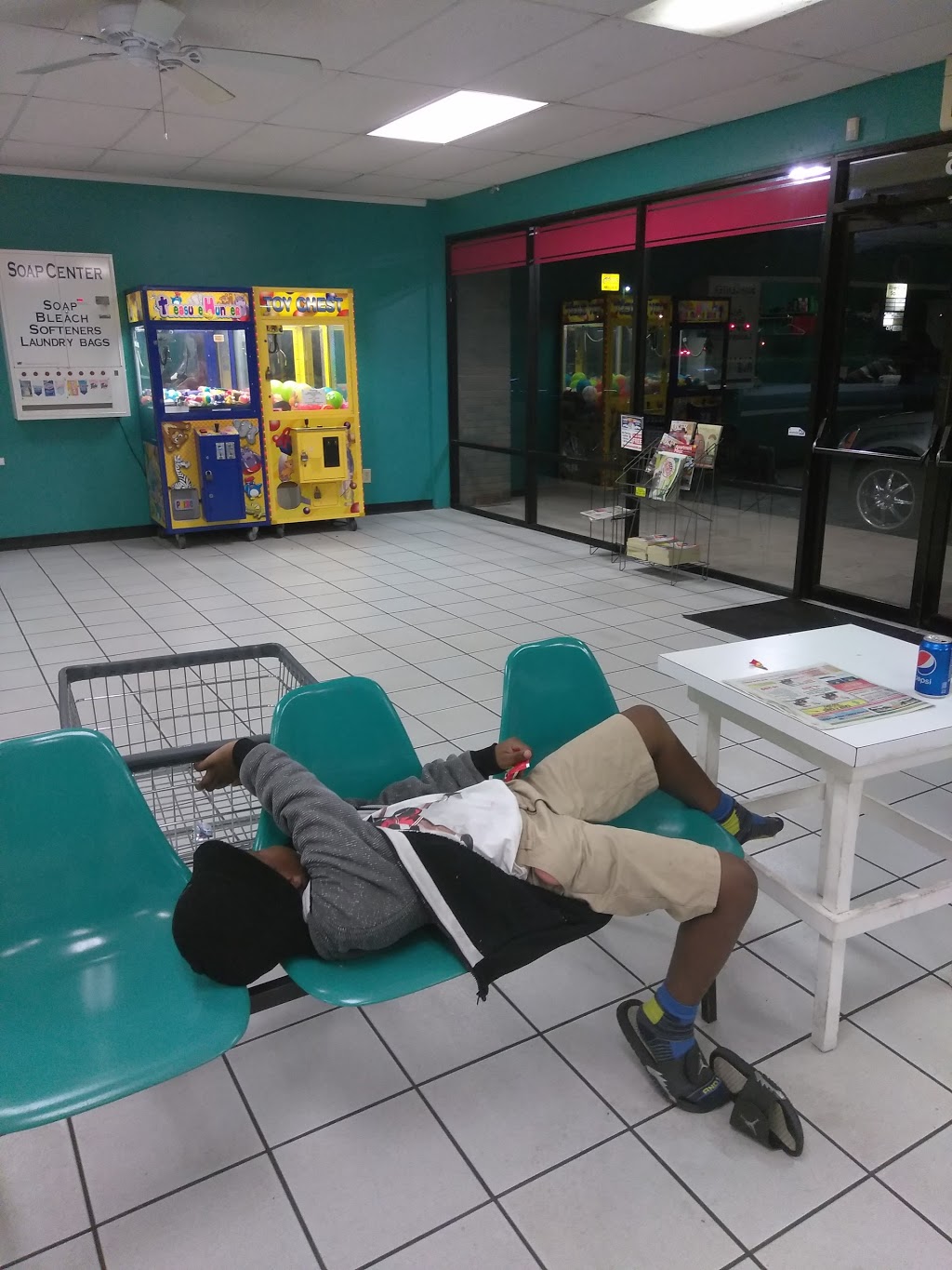 Laundry Station II | 6825 S Peoria Ave, Tulsa, OK 74136, USA | Phone: (918) 488-8064