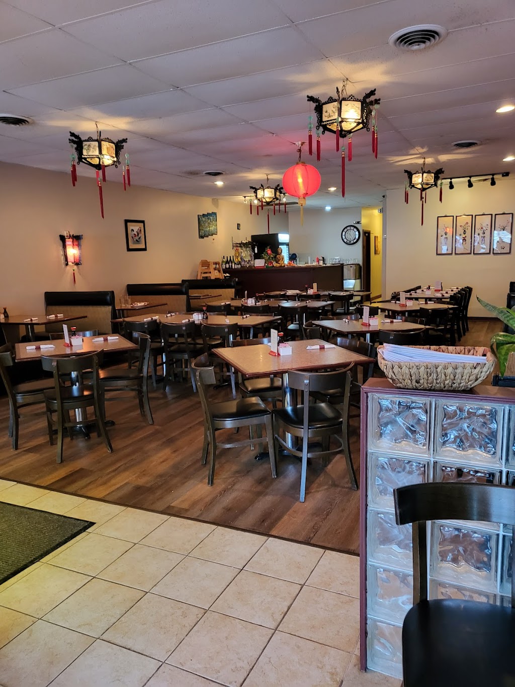 Mandarin House Chinese Restaurant | 10393 W Pleasant Valley Rd, Parma, OH 44130 | Phone: (440) 842-7888