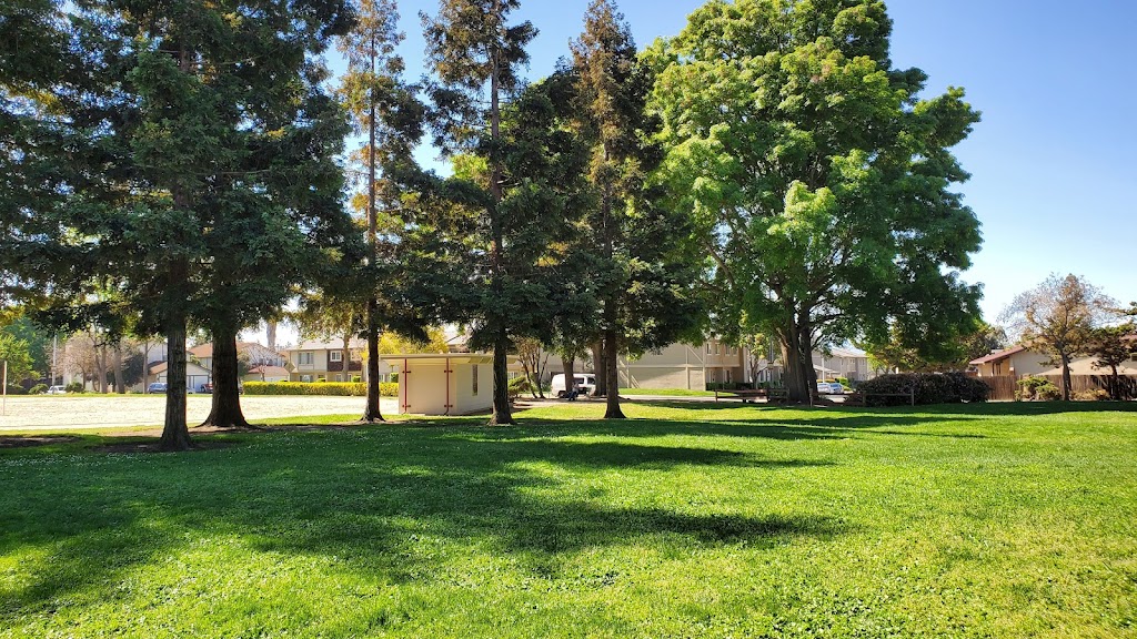 Sinnott Park | Tahoe Dr, Milpitas, CA 95035, USA | Phone: (408) 586-3210