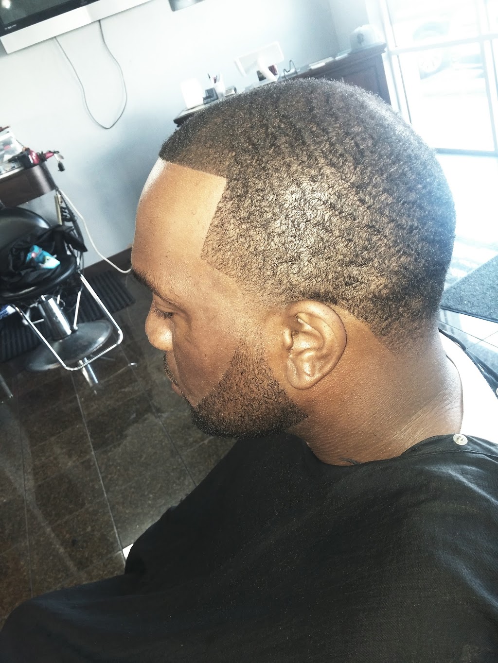 Creations Barber Shop - hair care  | Photo 4 of 4 | Address: 3356 Western Branch Blvd, Chesapeake, VA 23321, USA | Phone: (757) 227-2414